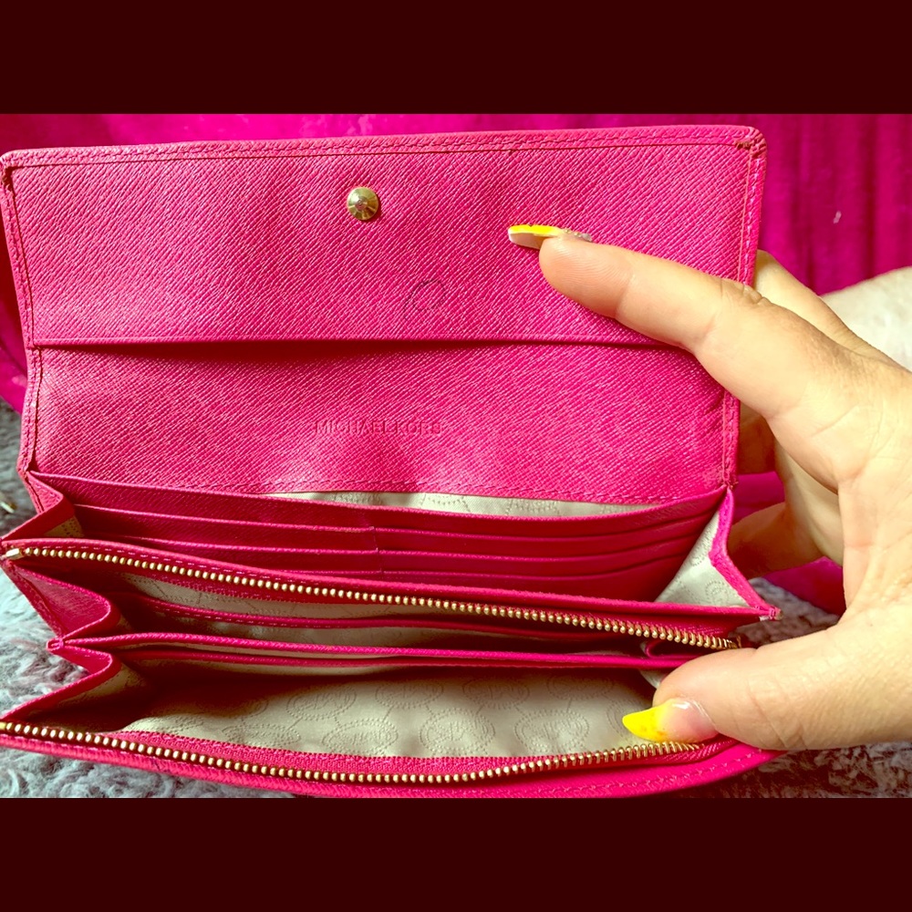 Michael Kors wallet
